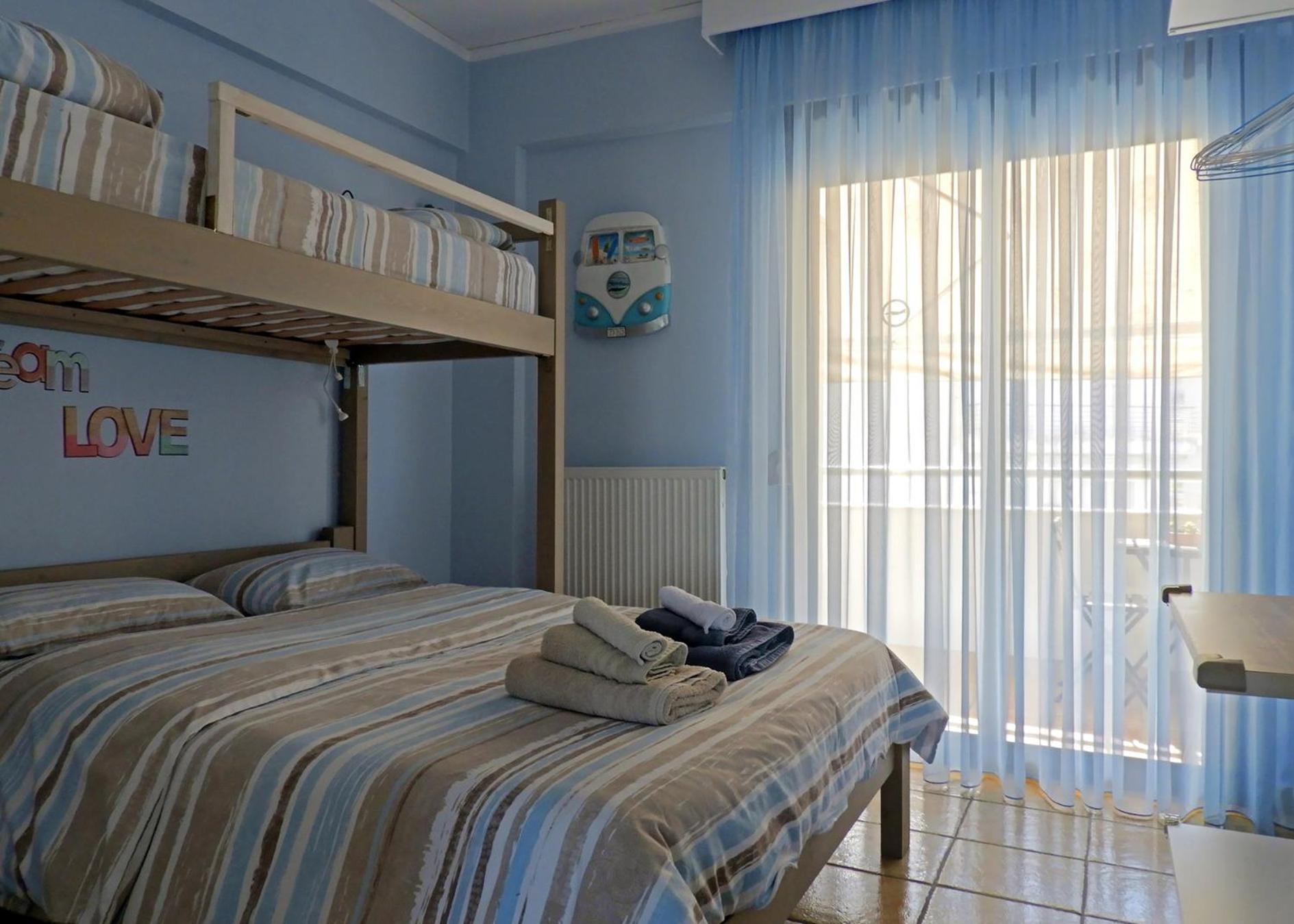 Seafront Family Apartment & Free Parking, The Cruiseflat Thessaloníki Exteriör bild